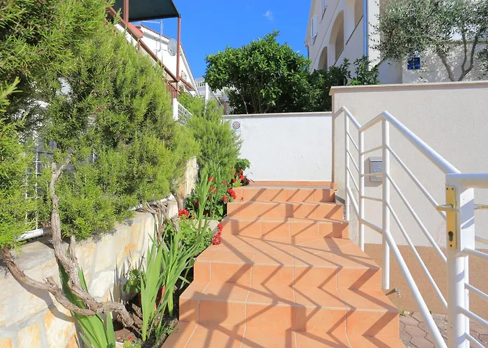 Appartement By The Sea Seget Vranjica, - 13771 *