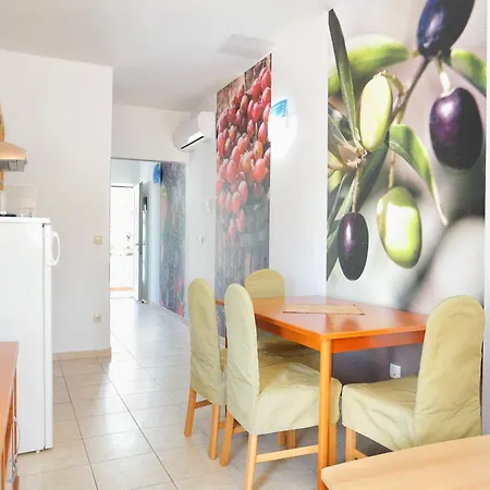 Appartamento By The Sea Seget Vranjica - - 13771 *
